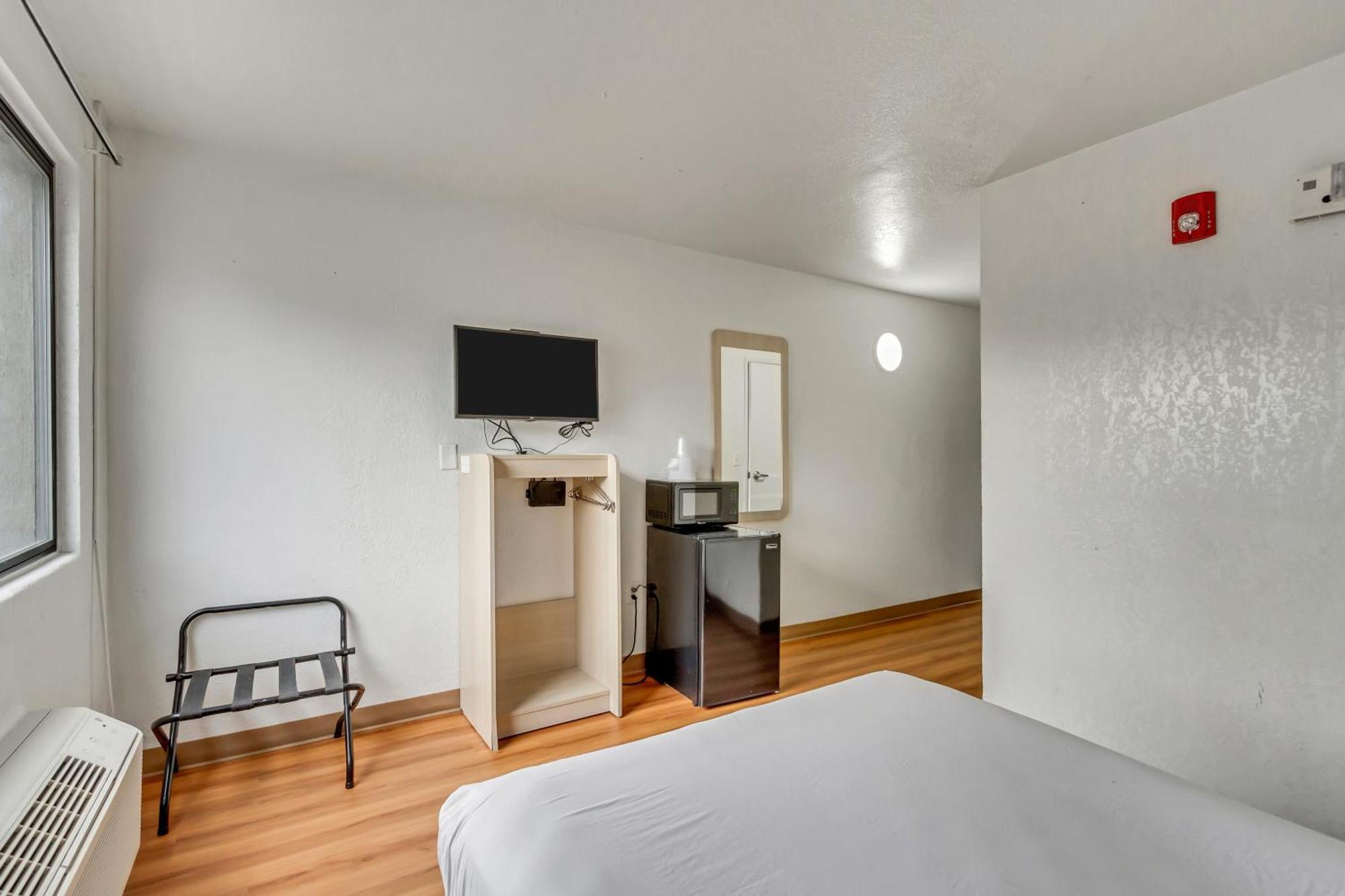 Motel 6 Ogden, Ut- Downtown Dış mekan fotoğraf