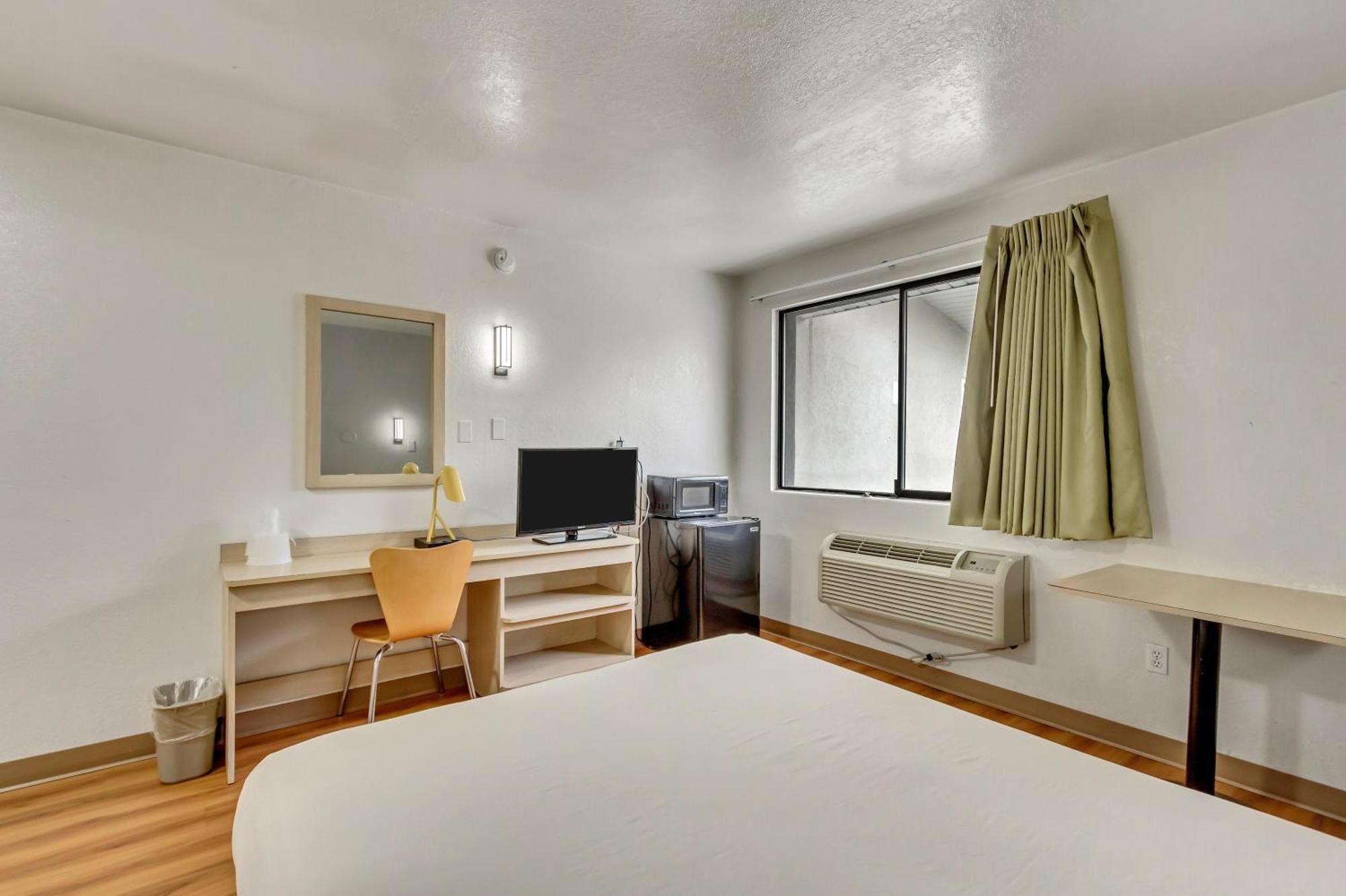 Motel 6 Ogden, Ut- Downtown Dış mekan fotoğraf
