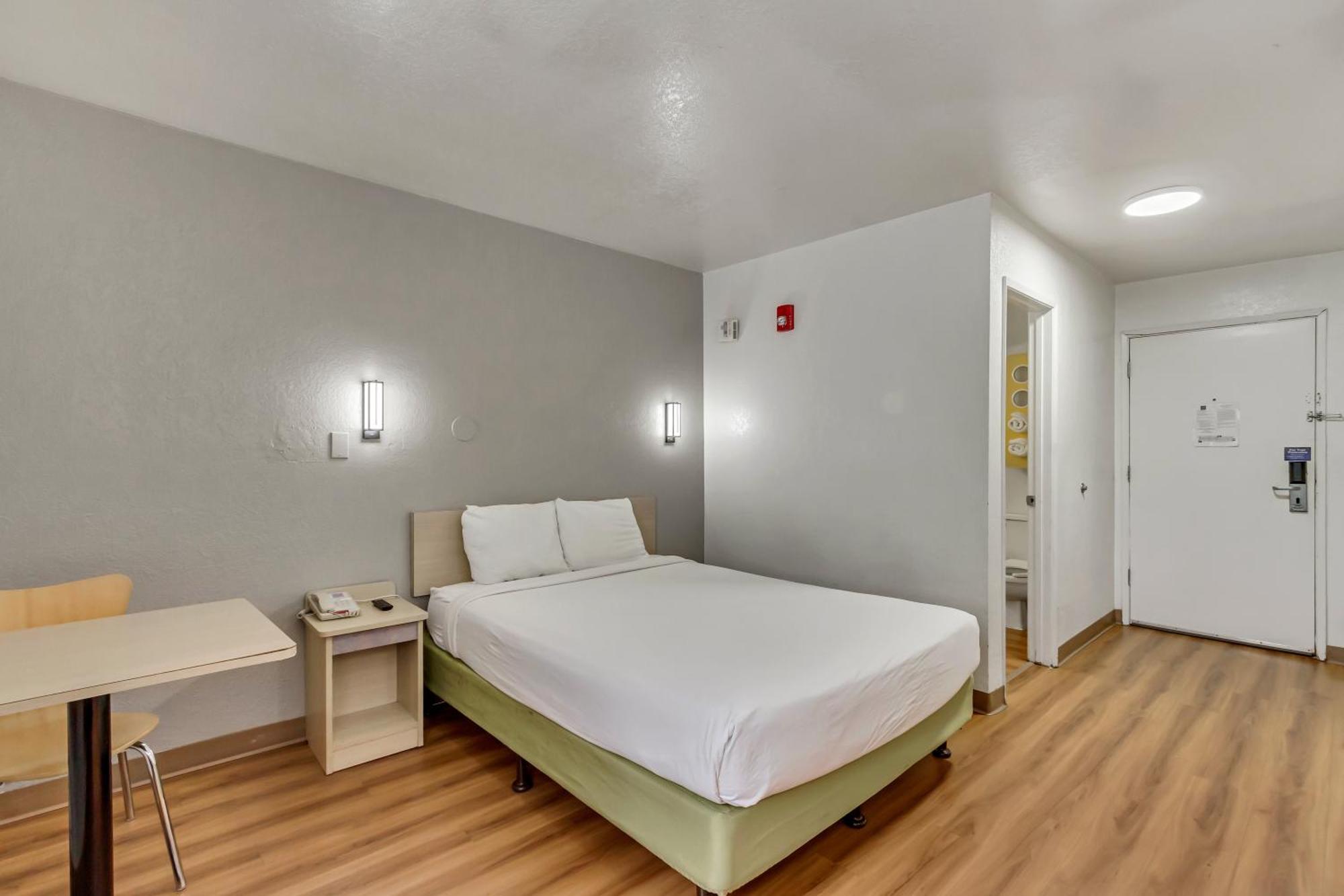 Motel 6 Ogden, Ut- Downtown Dış mekan fotoğraf