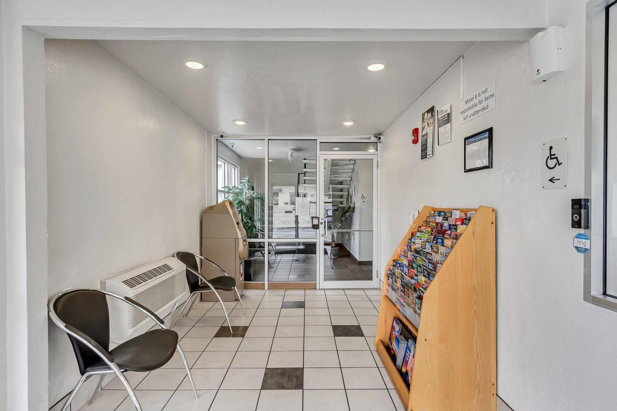 Motel 6 Ogden, Ut- Downtown Dış mekan fotoğraf